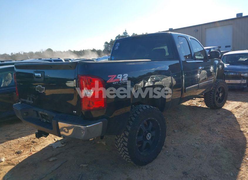 Photo 4 of 2013 Chevrolet Silverado 1500 LT (VIN 1GCRKSE79DZ298374)