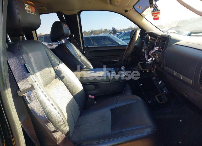 Photo 5 of 2013 Chevrolet Silverado 1500 LT (VIN 1GCRKSE79DZ298374)