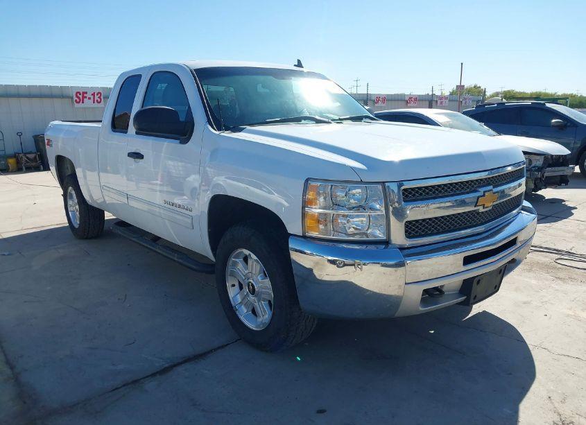 2013 Chevrolet Silverado 1500 LT (VIN 1GCRKSE79DZ351221) main photo