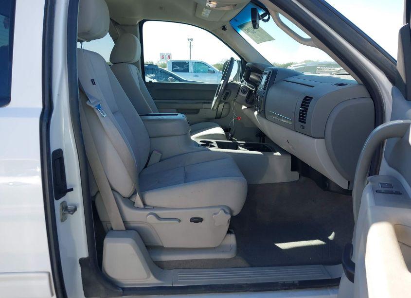 Photo 5 of 2013 Chevrolet Silverado 1500 LT (VIN 1GCRKSE79DZ351221)