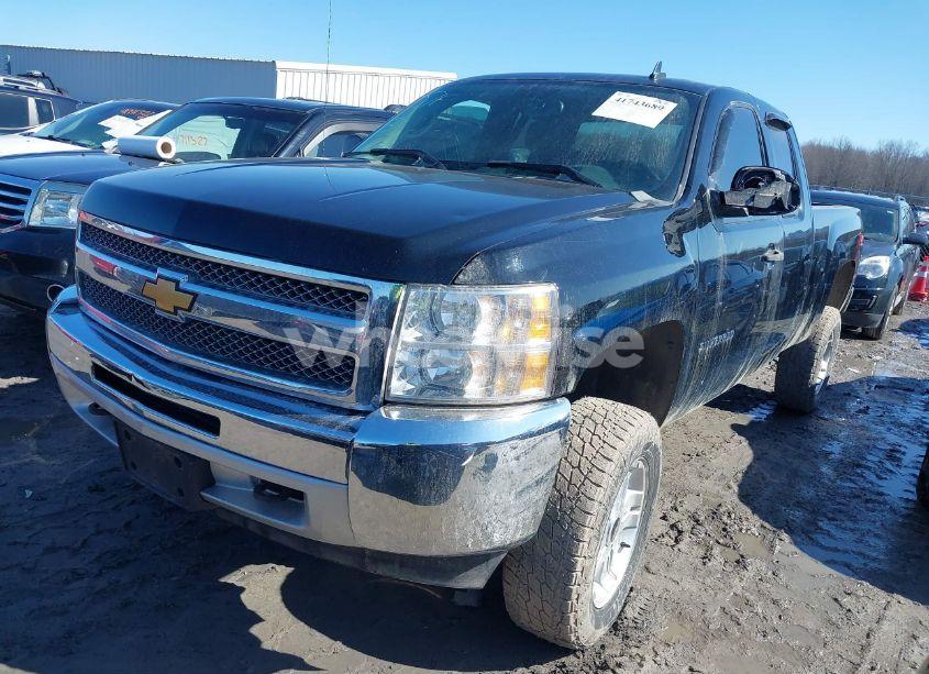 Photo 2 of 2013 Chevrolet Silverado 1500 LT (VIN 1GCRKSE79DZ388978)