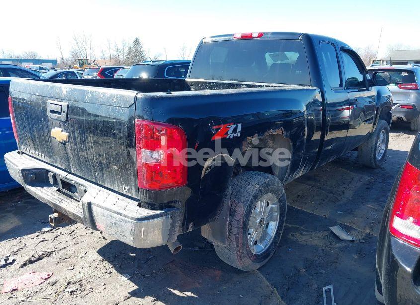 Photo 4 of 2013 Chevrolet Silverado 1500 LT (VIN 1GCRKSE79DZ388978)