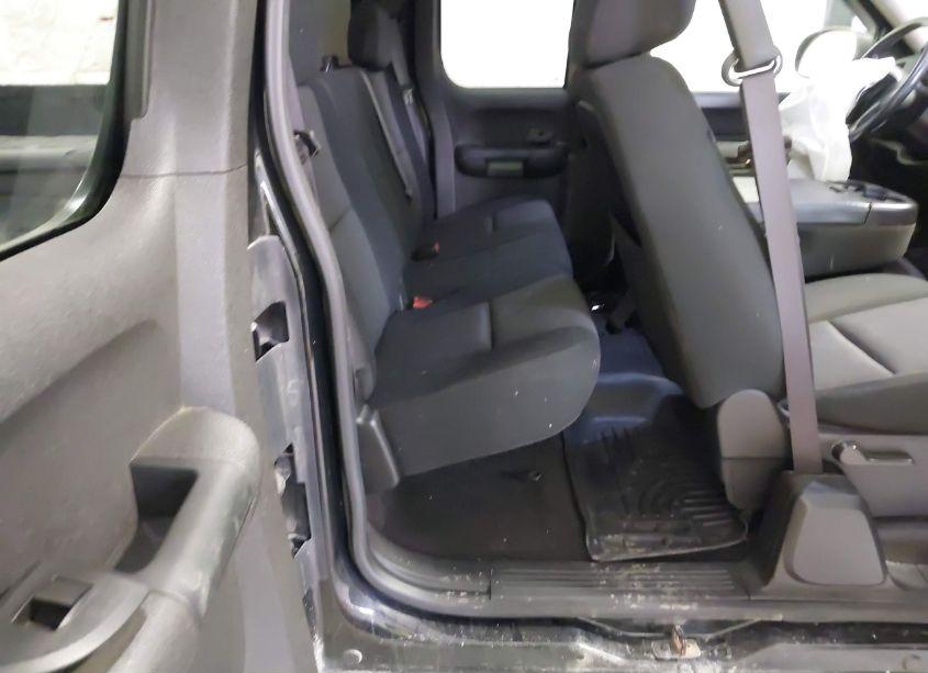 Photo 8 of 2013 Chevrolet Silverado 1500 LT (VIN 1GCRKSE79DZ412275)