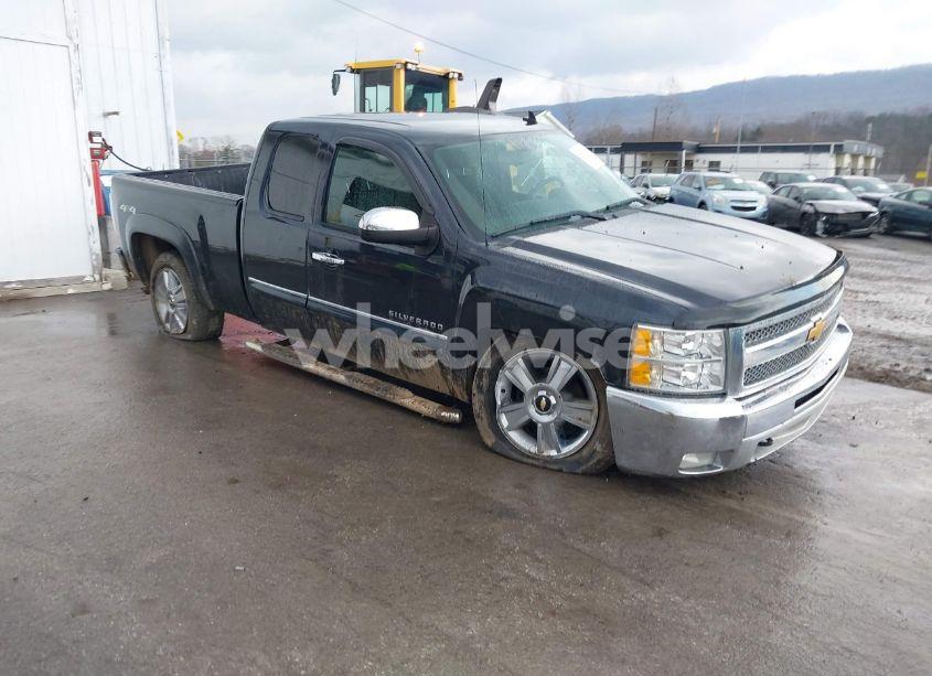 2013 Chevrolet Silverado 1500 LT (VIN 1GCRKSE7XDZ175988) main photo
