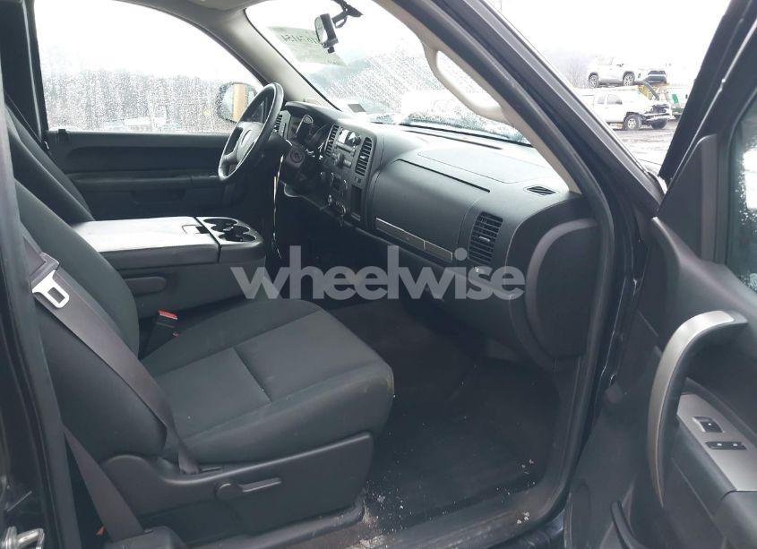 Photo 5 of 2013 Chevrolet Silverado 1500 LT (VIN 1GCRKSE7XDZ175988)