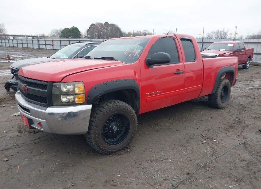 Photo 2 of 2013 Chevrolet Silverado 1500 LT (VIN 1GCRKSE7XDZ180964)