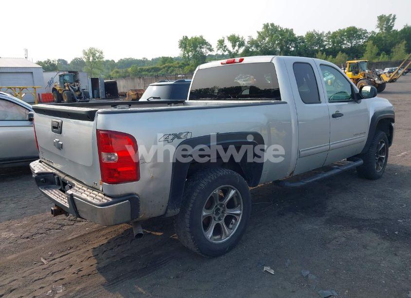 Photo 4 of 2013 Chevrolet Silverado 1500 LT (VIN 1GCRKSE7XDZ208763)