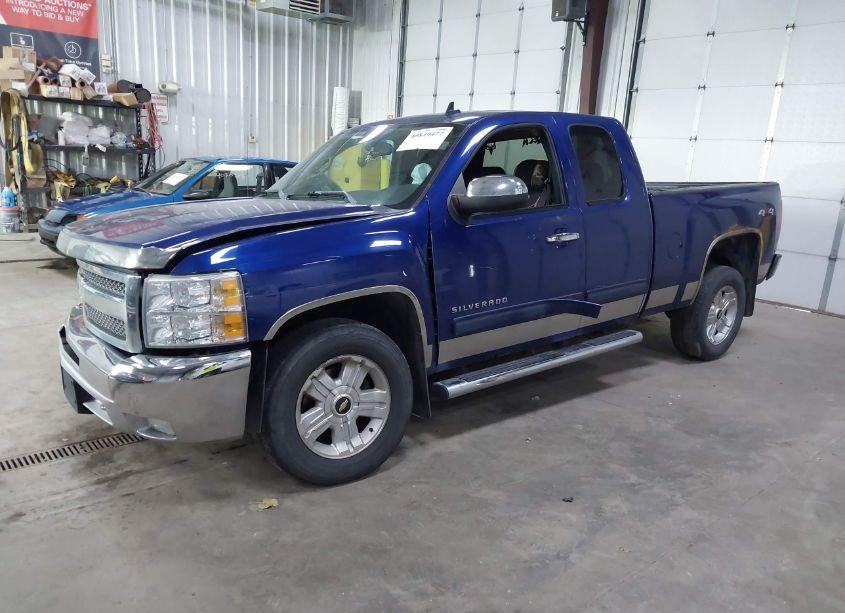 Photo 2 of 2013 Chevrolet Silverado 1500 LT (VIN 1GCRKSE7XDZ262516)