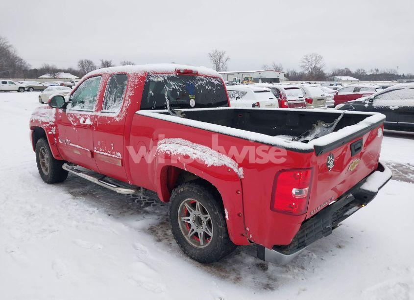 Photo 3 of 2013 Chevrolet Silverado 1500 LT (VIN 1GCRKSE7XDZ370571)