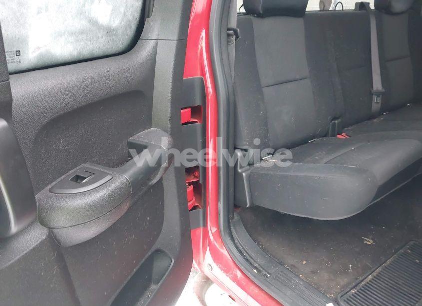 Photo 8 of 2013 Chevrolet Silverado 1500 LT (VIN 1GCRKSE7XDZ370571)