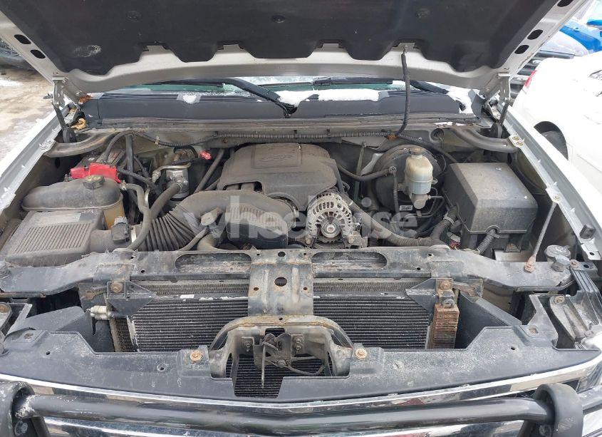 Photo 10 of 2011 Chevrolet Silverado 1500 LT (VIN 1GCRKSEA1BZ162247)