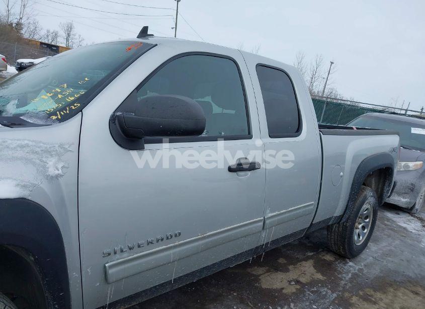 Photo 14 of 2011 Chevrolet Silverado 1500 LT (VIN 1GCRKSEA1BZ162247)