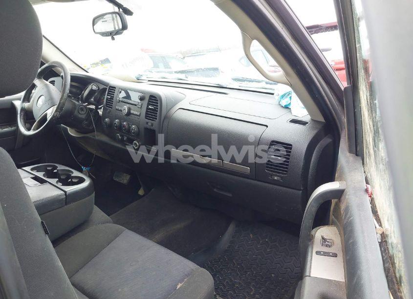 Photo 5 of 2011 Chevrolet Silverado 1500 LT (VIN 1GCRKSEA1BZ162247)