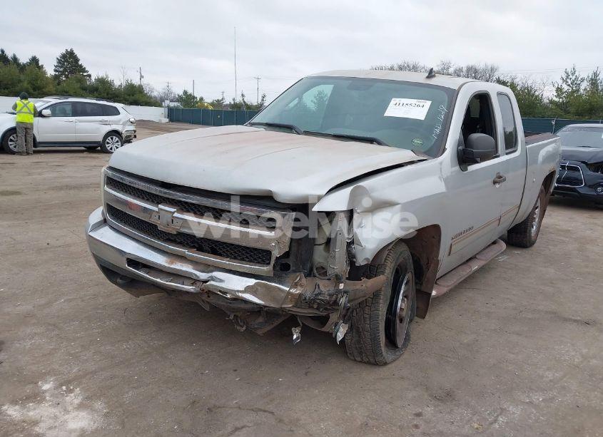 Photo 6 of 2011 Chevrolet Silverado 1500 LT (VIN 1GCRKSEA2BZ110383)