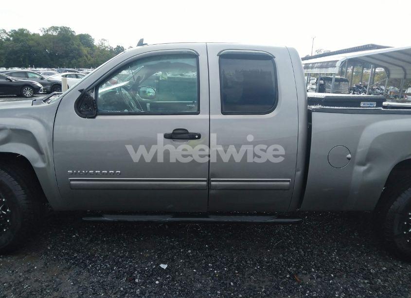 Photo 15 of 2013 Chevrolet Silverado 1500 LT (VIN 1GCRKSEA2DZ313342)