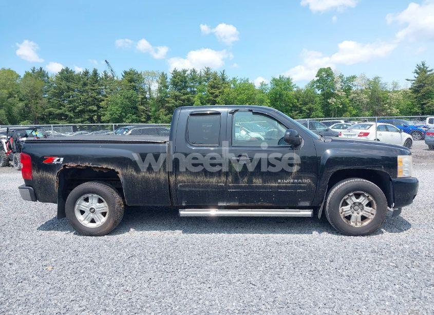 Photo 13 of 2011 Chevrolet Silverado K1500 LTZ (VIN 1GCRKTE30BZ110339)