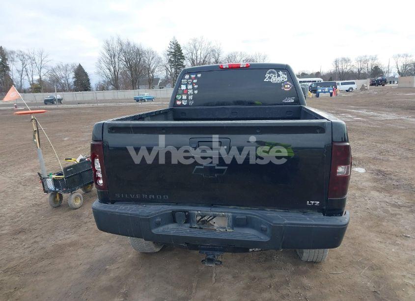 Photo 16 of 2011 Chevrolet Silverado 1500 LTZ (VIN 1GCRKTE30BZ420054)
