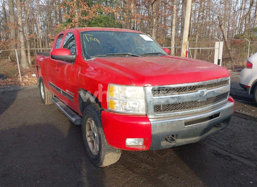 2011 Chevrolet Silverado 1500 LTZ (VIN 1GCRKTE31BZ107644) main photo