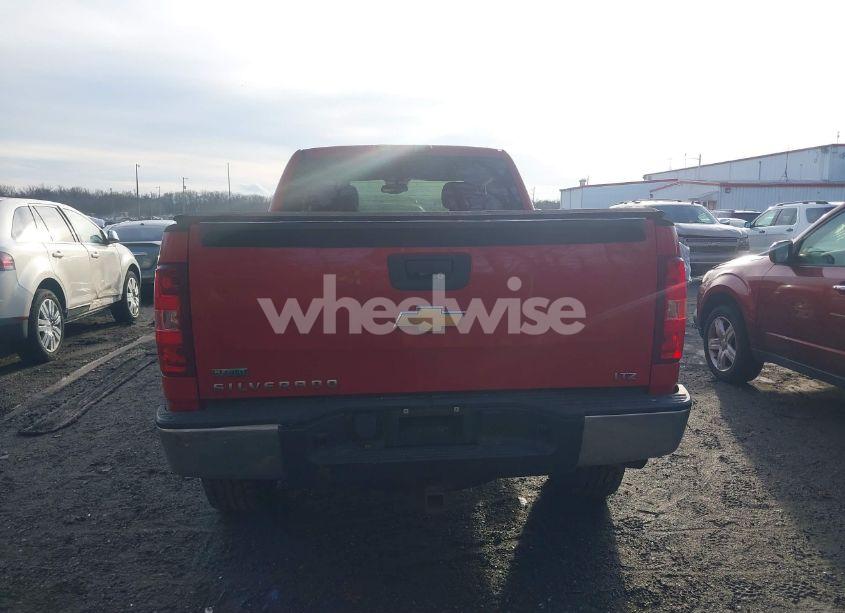 Photo 15 of 2011 Chevrolet Silverado 1500 LTZ (VIN 1GCRKTE31BZ107644)