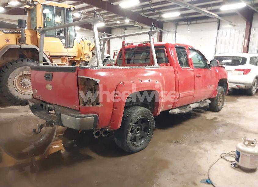 Photo 4 of 2011 Chevrolet Silverado 1500 LTZ (VIN 1GCRKTE35BZ220884)