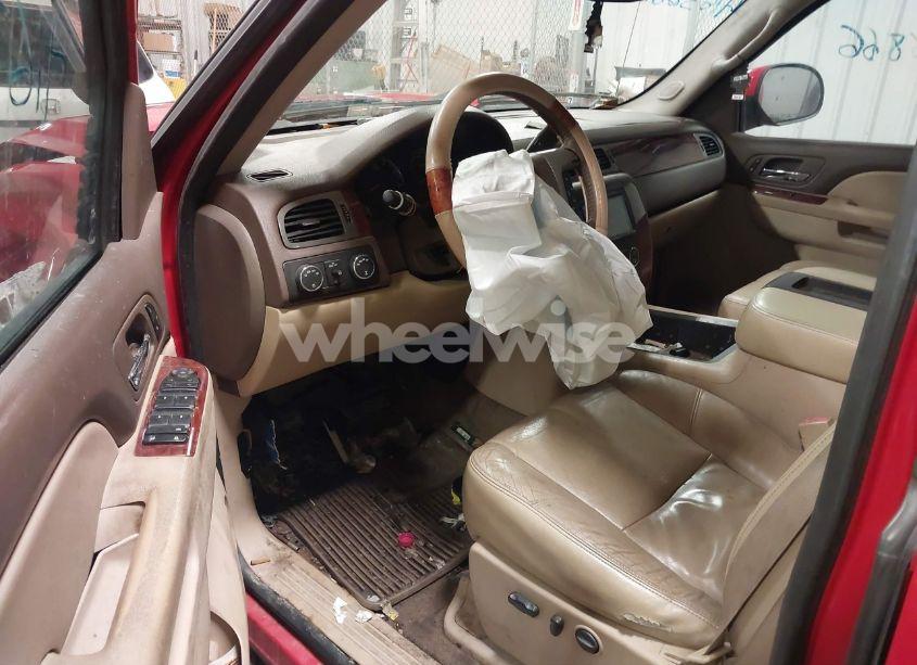 Photo 5 of 2011 Chevrolet Silverado 1500 LTZ (VIN 1GCRKTE35BZ220884)