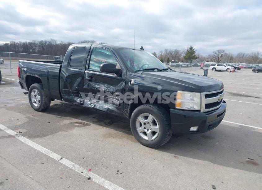 2011 Chevrolet Silverado 1500 LTZ (VIN 1GCRKTE37BZ394794) main photo