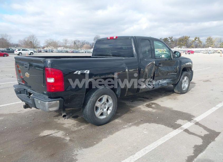 Photo 4 of 2011 Chevrolet Silverado 1500 LTZ (VIN 1GCRKTE37BZ394794)