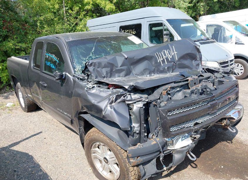 2011 Chevrolet Silverado 1500 LTZ (VIN 1GCRKTE39BZ158826) main photo