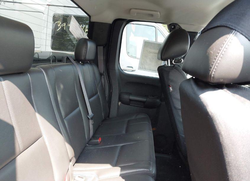 Photo 8 of 2011 Chevrolet Silverado 1500 LTZ (VIN 1GCRKTE39BZ158826)