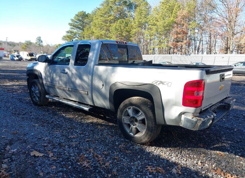 Photo 3 of 2013 Chevrolet Silverado 1500 LTZ (VIN 1GCRKTE75DZ410013)
