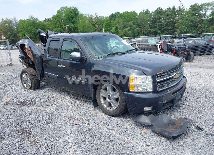 2013 Chevrolet Silverado 1500 LTZ (VIN 1GCRKTE77DZ178675) main photo