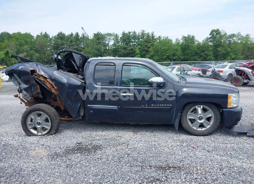 Photo 13 of 2013 Chevrolet Silverado 1500 LTZ (VIN 1GCRKTE77DZ178675)