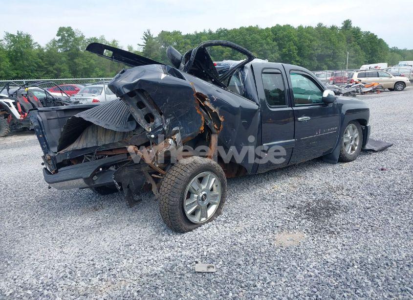 Photo 4 of 2013 Chevrolet Silverado 1500 LTZ (VIN 1GCRKTE77DZ178675)