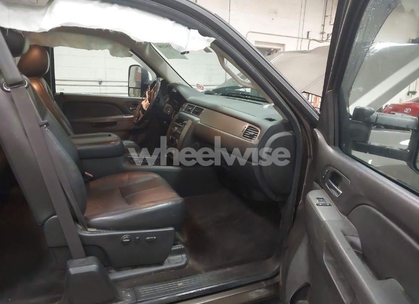 Photo 5 of 2012 Chevrolet Silverado 1500 LTZ (VIN 1GCRKTE7XCZ242867)