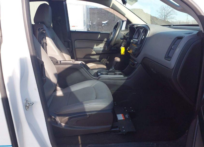 Photo 5 of 2016 Chevrolet Colorado WT (VIN 1GCRTBE13G1268735)