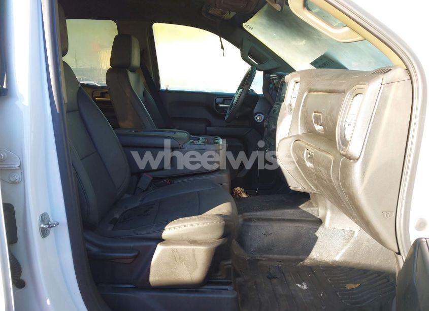 Photo 5 of 2020 Chevrolet Silverado 1500 2WD STANDARD BED WT (VIN 1GCRWAEFXLZ321164)