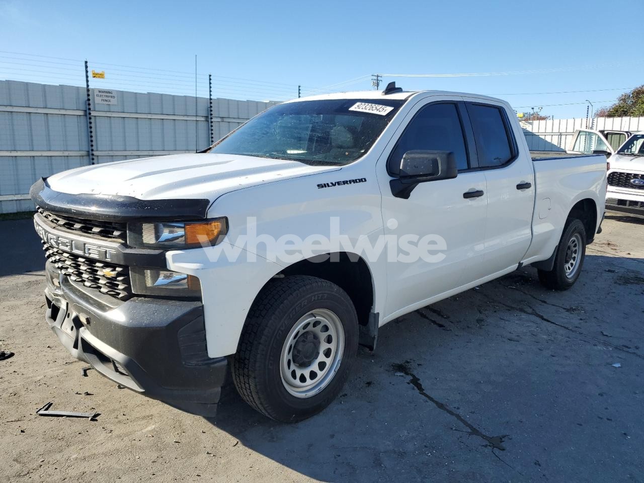 2019 CHEVROLET SILVERADO C1500 (VIN 1GCRWAEH0KZ260973) main photo