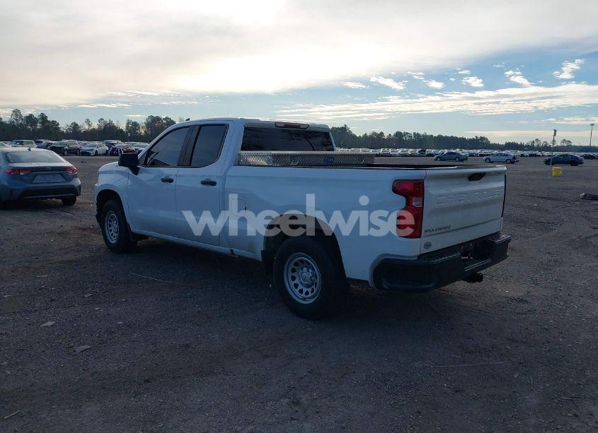 Photo 3 of 2020 Chevrolet Silverado 1500 2WD DOUBLE CAB STANDARD BED WT (VIN 1GCRWAEH4LZ229811)