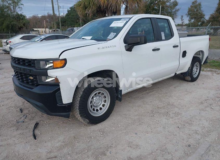 Photo 2 of 2020 Chevrolet Silverado 1500 2WD STANDARD BED WT (VIN 1GCRWAEH4LZ315314)