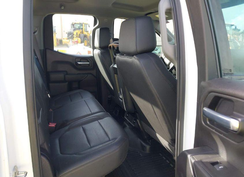 Photo 8 of 2021 Chevrolet Silverado 1500 2WD STANDARD BED WT (VIN 1GCRWAEH5MZ292904)