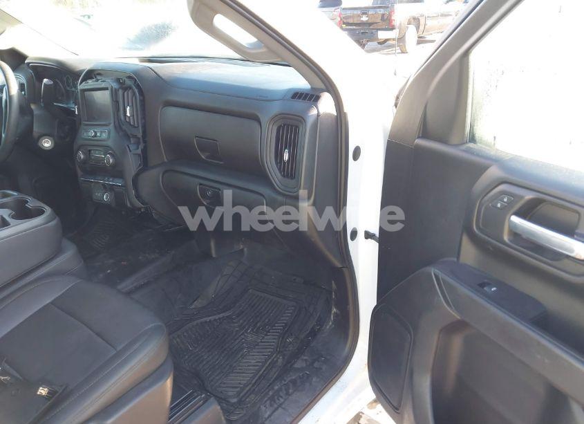 Photo 5 of 2021 Chevrolet Silverado 1500 2WD STANDARD BED WT (VIN 1GCRWAEH6MZ170939)