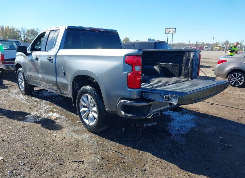 Photo 3 of 2020 Chevrolet Silverado 1500 2WD STANDARD BED CUSTOM (VIN 1GCRWBEF0LZ259134)