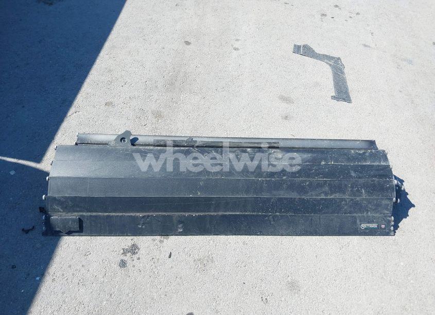 Photo 12 of 2019 Chevrolet Silverado 1500 CUSTOM (VIN 1GCRWBEH0KZ248862)