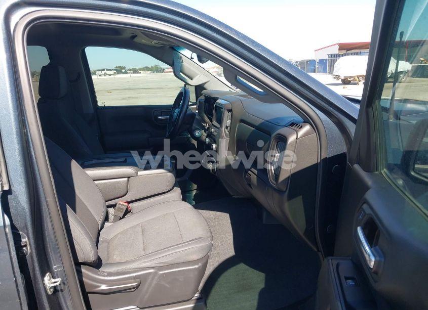 Photo 5 of 2019 Chevrolet Silverado 1500 CUSTOM (VIN 1GCRWBEH0KZ248862)