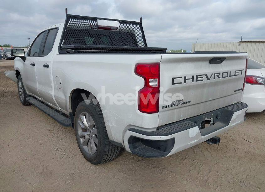 Photo 3 of 2021 Chevrolet Silverado 1500 2WD DOUBLE CAB STANDARD BED CUSTOM (VIN 1GCRWBEH2MZ177506)