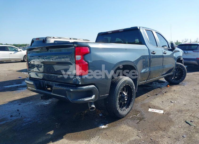 Photo 4 of 2019 Chevrolet Silverado 1500 CUSTOM (VIN 1GCRWBEH5KZ300390)