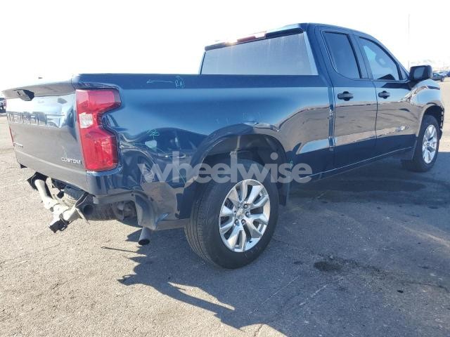 Photo 2 of 2020 CHEVROLET SILVERADO C1500 CUSTOM (VIN 1GCRWBEH5LZ337392)