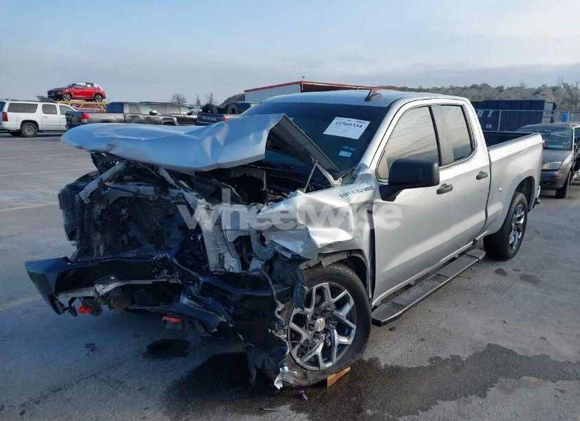 Photo 2 of 2020 Chevrolet Silverado 1500 2WD DOUBLE CAB STANDARD BED CUSTOM (VIN 1GCRWBEH8LZ374694)