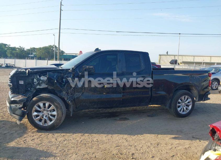 Photo 14 of 2020 Chevrolet Silverado 1500 2WD DOUBLE CAB STANDARD BED CUSTOM (VIN 1GCRWBEK1LZ356193)