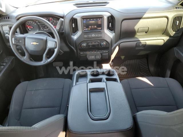 Photo 2 of 2021 CHEVROLET SILVERADO C1500 CUSTOM (VIN 1GCRWBEK3MZ318305)